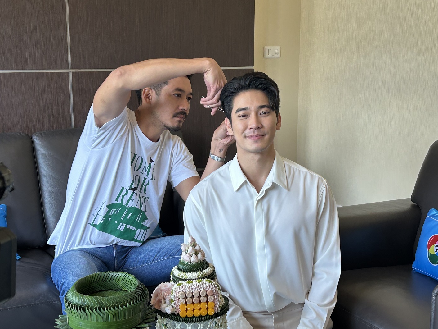 ยูโร ยศวรณธน์ เตรียมอุปสมบททดแทนคุณพ่อแม่ ที่บ้านเกิด 
