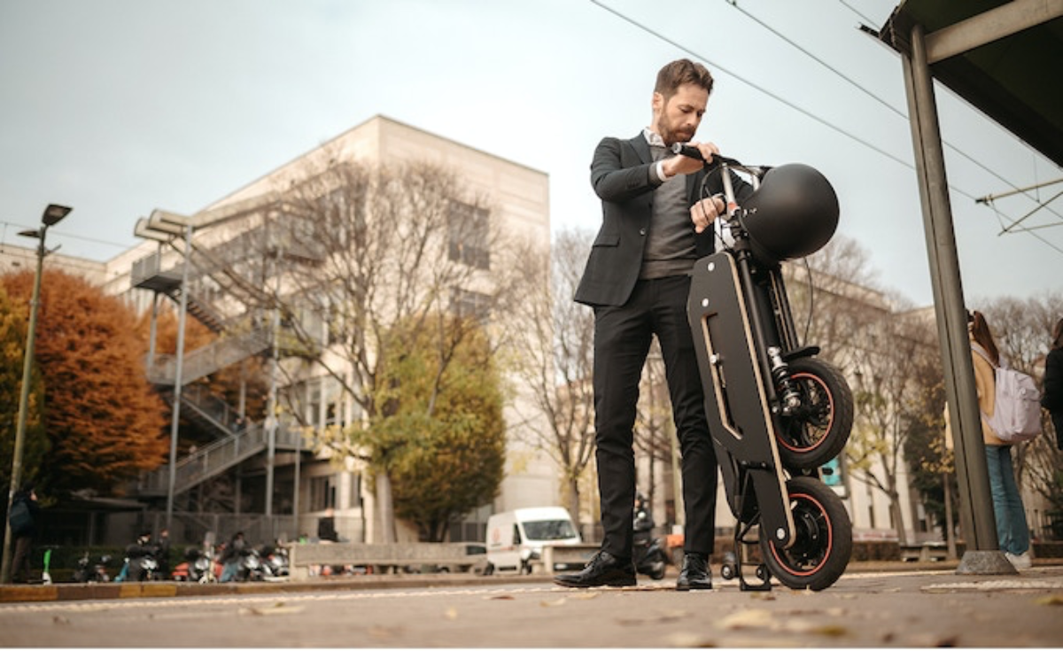 สกู๊ตเตอร์ไม้ไผ่แบบพับได้ ขับเคลื่อนด้วยพลังงานไฟฟ้า สกู๊ตเตอร์ไม้ไผ่แบบพับได้ ขับเคลื่อนด้วยพลังงานไฟฟ้า