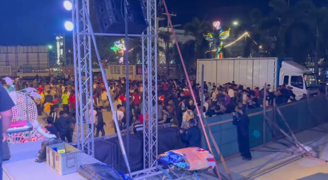 กระต่าย พรรณนิภา แชร์ภาพวัยรุ่นตีกันกลางคอนเสิร์ต งานกาชาดมหาสารคาม 