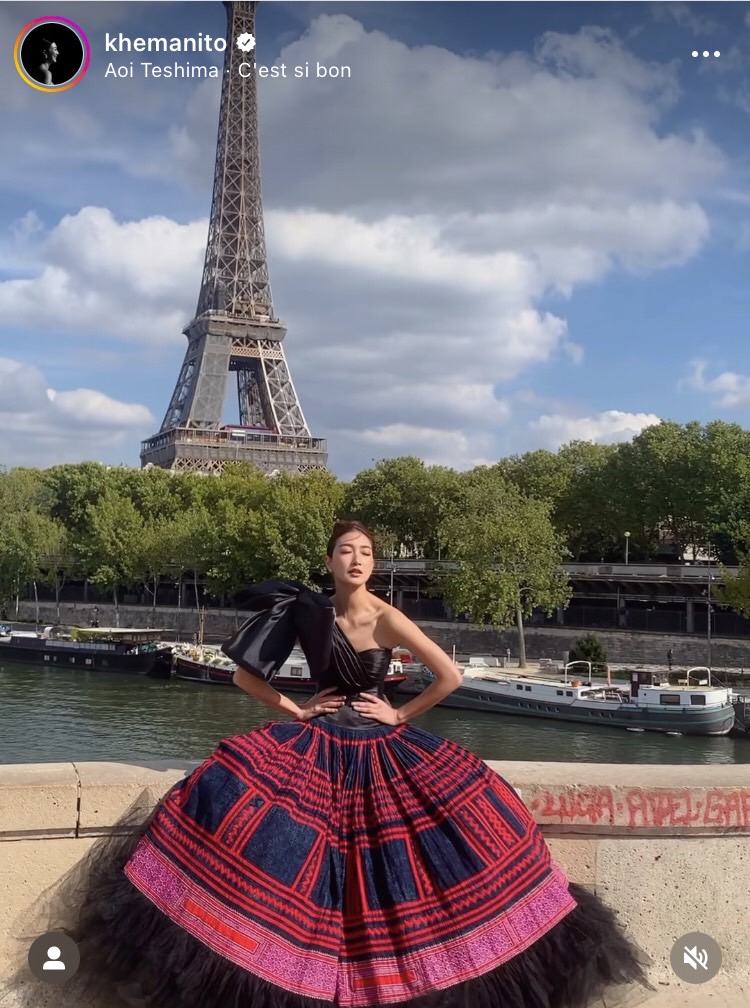 แพนเค้ก โชว์ความปัง! เดินแบบนำแบรนด์ผ้าไทยขึ้นรันเวย์ระดับโลก 