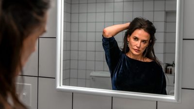 รวม 3 นักแสดงระดับโลก ฟาดฝีมือดุเดือด “The Substance สวยสลับร่าง”