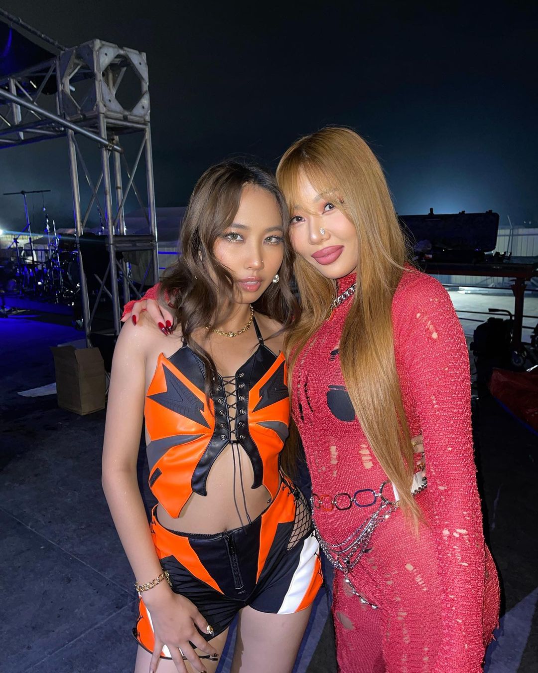 ปีของ 'นวย'!! 'มิลลิ' ร่วมงาน ‘DJ Snake’ & กระทบไหล่ 'Jessi' ในรอบ 2 วัน