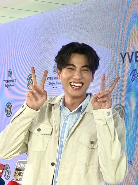 กลัฟ คณาวุฒิ ไม่นอยด์! ถูกโยงเรื่องคำใบ้ เพราะไม่ใช่ตัวเอง ดีใจมีสะพานชื่อ กลัฟ คณาวุฒิ ที่เวียดนาม กลัฟ คณาวุฒิ ไม่นอยด์! ถูกโยงเรื่องคำใบ้ เพราะไม่ใช่ตัวเอง ดีใจมีสะพานชื่อ กลัฟ คณาวุฒิ ที่เวียดนาม