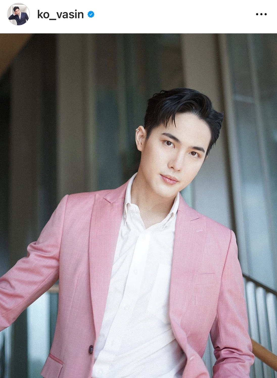 เอ๊ะ!! โก้ วศิน โผล่กลางรายการวิกหมอชิต พร้อมอวยพรปีใหม่ 