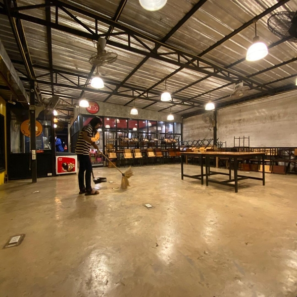 คนบันเทิง ไม่ฝืนคำสั่ง ศบค. ปิดร้านค้ากิจการ ป้องกันการแพร่ระบาดของโควิด คนบันเทิง ไม่ฝืนคำสั่ง ศบค. ปิดร้านค้ากิจการ ป้องกันการแพร่ระบาดของโควิด