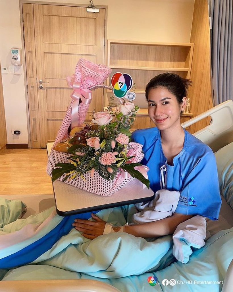 “พิ้งค์พลอย” กล้ามเนื้อคออักเสบ “ยูโร” ให้กำลังใจถึงขอบเตียง