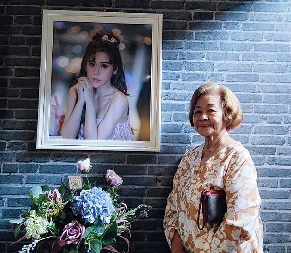 “ปู แบล็คเฮด” พา “แจนจัง” ทำบุญครบรอบ 1 ปีจากไปของ “นุ๊กซี่” (คลิป)