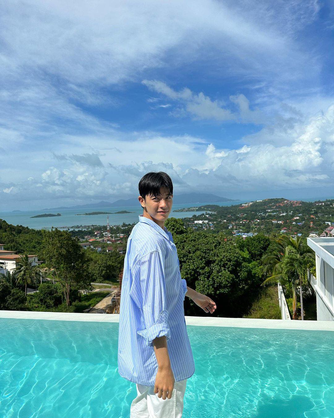 พัค โซโลมอน หนุ่มหล่อจาก มัธยมซอมบี้ มาไทยเที่ยวเกาะสมุยสุดชิล