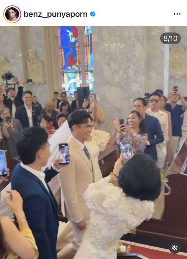 ยินดี ปูไข่ พงษ์สิรี-เจี๊ยบ ชมพูนุช เข้าพิธีแต่งงานในโบสถ์สุดชื่นมื่น ยินดี ปูไข่ พงษ์สิรี-เจี๊ยบ ชมพูนุช เข้าพิธีแต่งงานในโบสถ์สุดชื่นมื่น