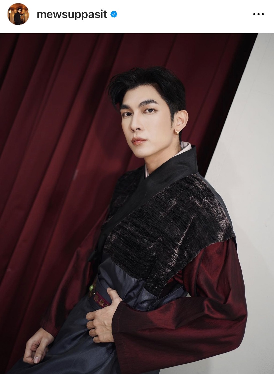 มิว ศุภศิษฏ์ เสิร์ฟแฟชั่นเกาหลี เกาใจ ทำแฟนคลับใจละลายแล้ว... มิว ศุภศิษฏ์ เสิร์ฟแฟชั่นเกาหลี เกาใจ ทำแฟนคลับใจละลายแล้ว...