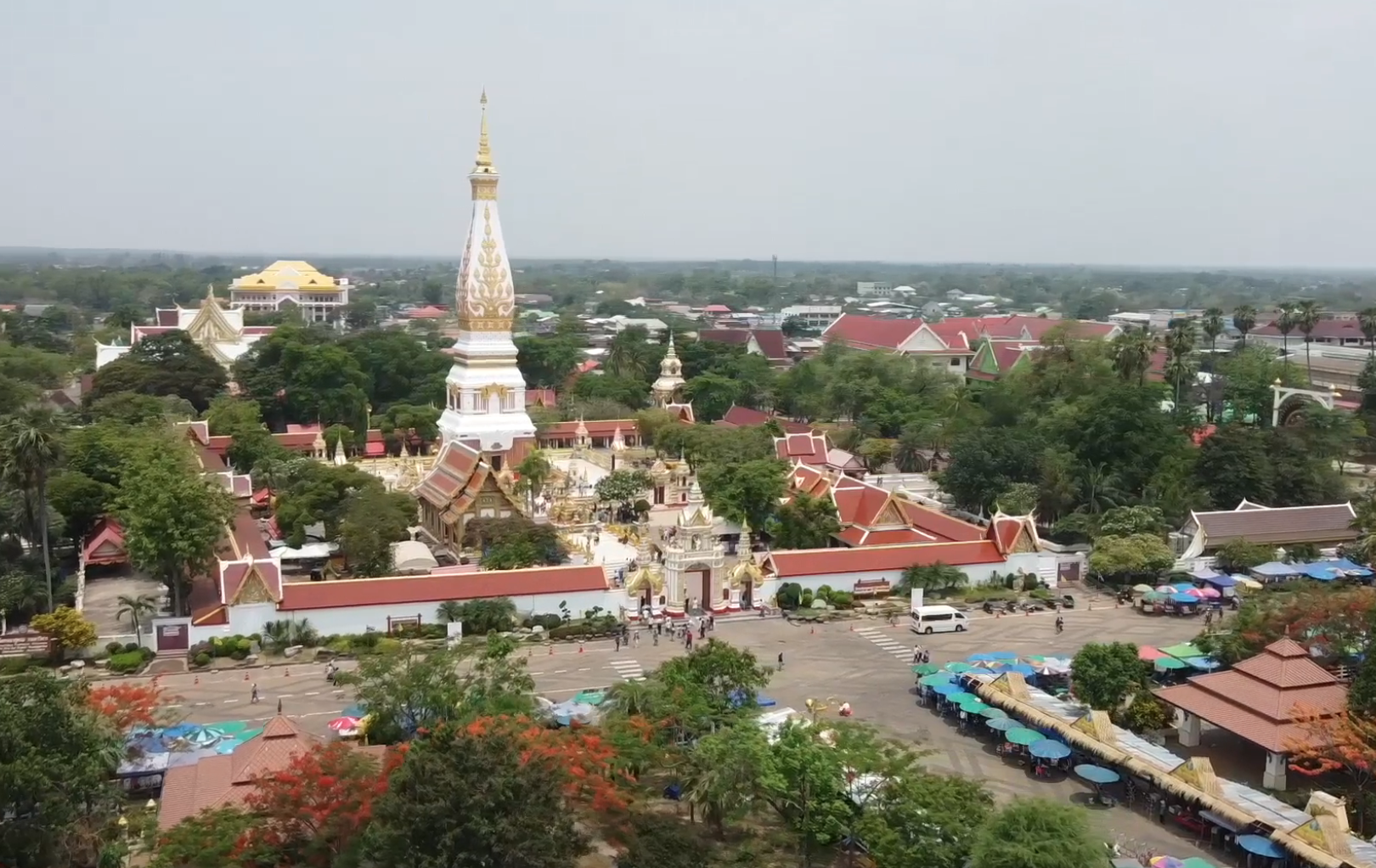 วันอาสาฬหบูชา 2566 ไหว้ “พระธาตุพนม” กราบพระอุรังคธาตุ ไม่ต้องไปถึงอินเดีย!