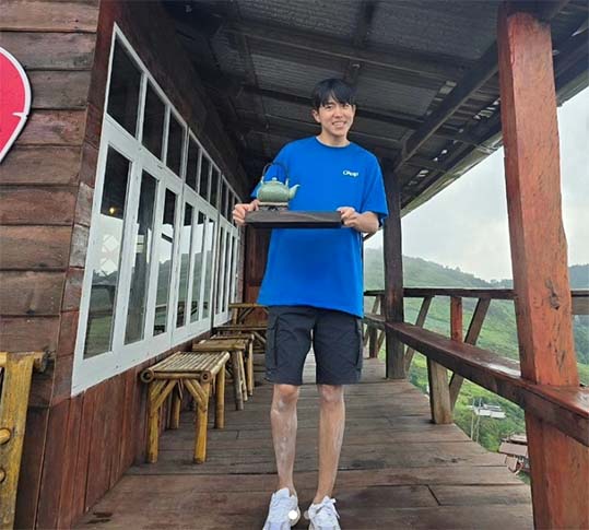 เปิดประวัติ ‘น้องแดน’ ขวัญใจด้อมใจฟู น้องเล็กของคัลแลน - พี่จอง เปิดประวัติ ‘น้องแดน’ ขวัญใจด้อมใจฟู น้องเล็กของคัลแลน - พี่จอง