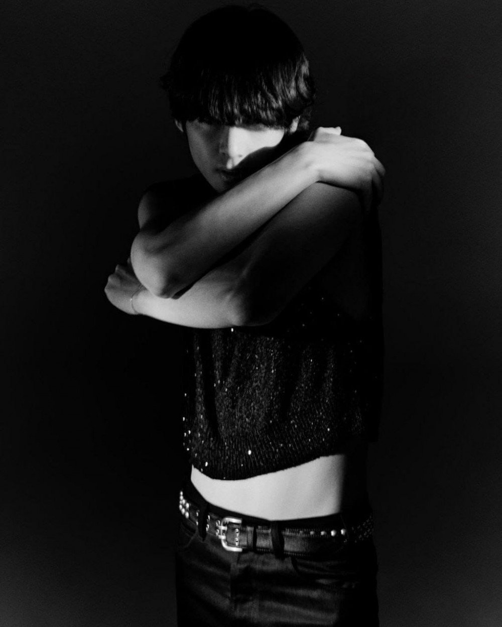 'วี BTS' ปังเกินต้าน!! ศิลปินชายเดี่ยวคนที่ 2 ได้ขึ้นปกนิตยสาร POP 