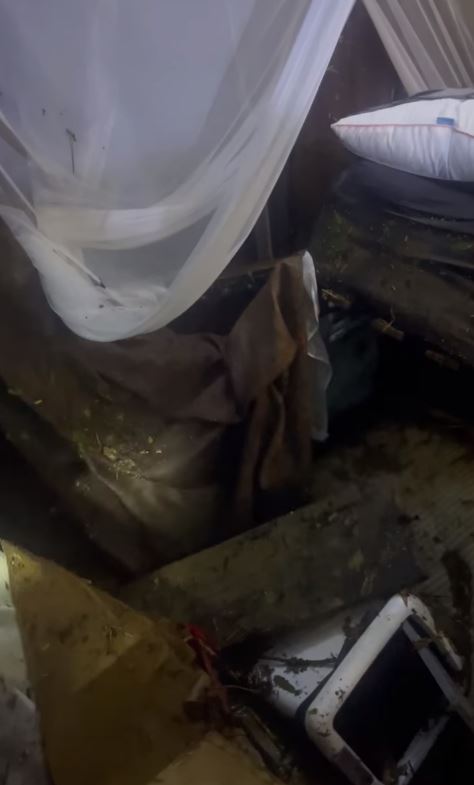 เผยนาทีระทึก!! เอกชัย ศรีวิชัย ถูกน้ำป่าซัด น้ำท่วมบ้านเกือบมิดหลัง เสียหายหนัก