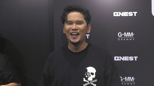 ไม่สนคนว่า “แมว จิรศักดิ์” ปลื้มศัลยกรรมแล้วหล่อ  (มีคลิป)