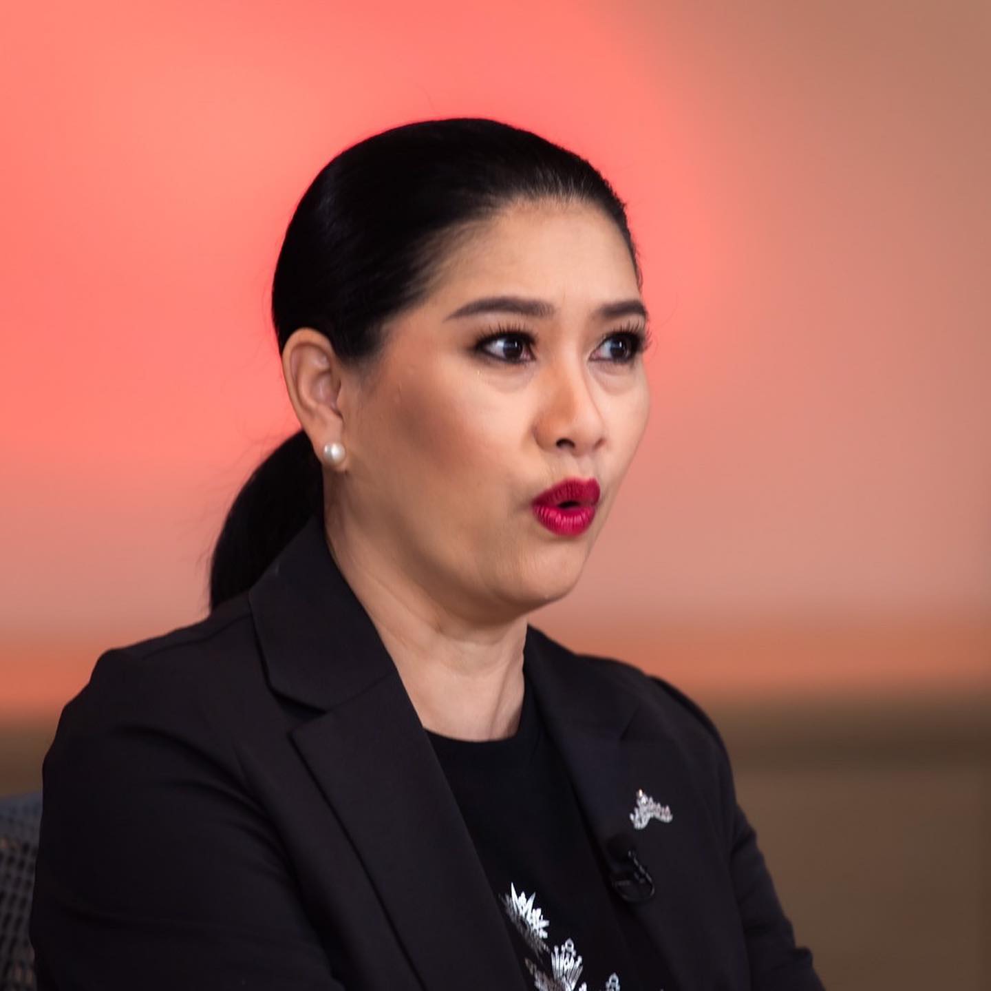  “ปุ้ย ปิยาภรณ์” เคลียร์ดราม่า “ฟ้าใส” ส่งหนังสือถามหาเงินบริจาค  