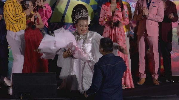 แม่หญิงลี พร้อมคืนยศให้ เจ้าหลวงตูน ยืนยันไม่เลิกแล้ว  (มีคลิป)