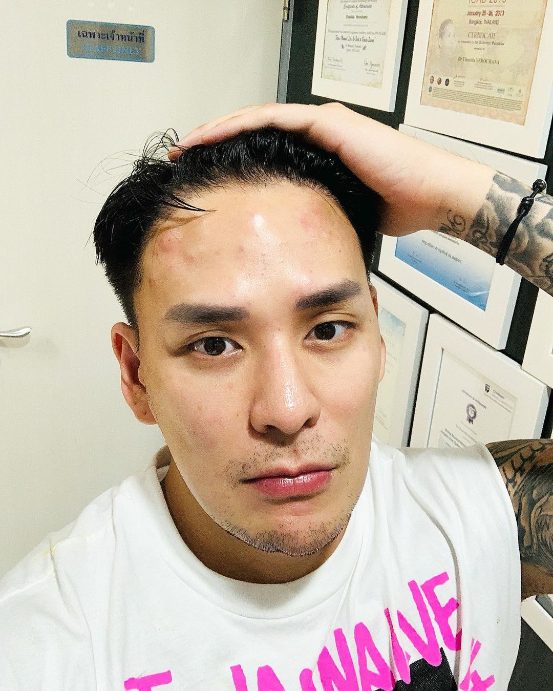 แทค ภรัณยู งดตอบดราม่า!! ประเด็นพาดพิงบุคคลหนึ่งในกลุ่มเสี่ยงโควิด-19 แทค ภรัณยู งดตอบดราม่า!! ประเด็นพาดพิงบุคคลหนึ่งในกลุ่มเสี่ยงโควิด-19