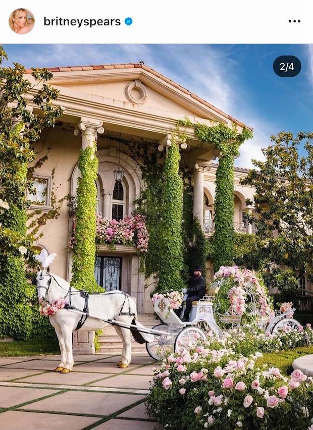 ‘บริทนีย์’ วิวาห์รอบ3!! กับเจ้าบ่าวรุ่นน้อง ‘มาดอนน่า’ นำทัพคนดังร่วมยินดี (มีคลิป)