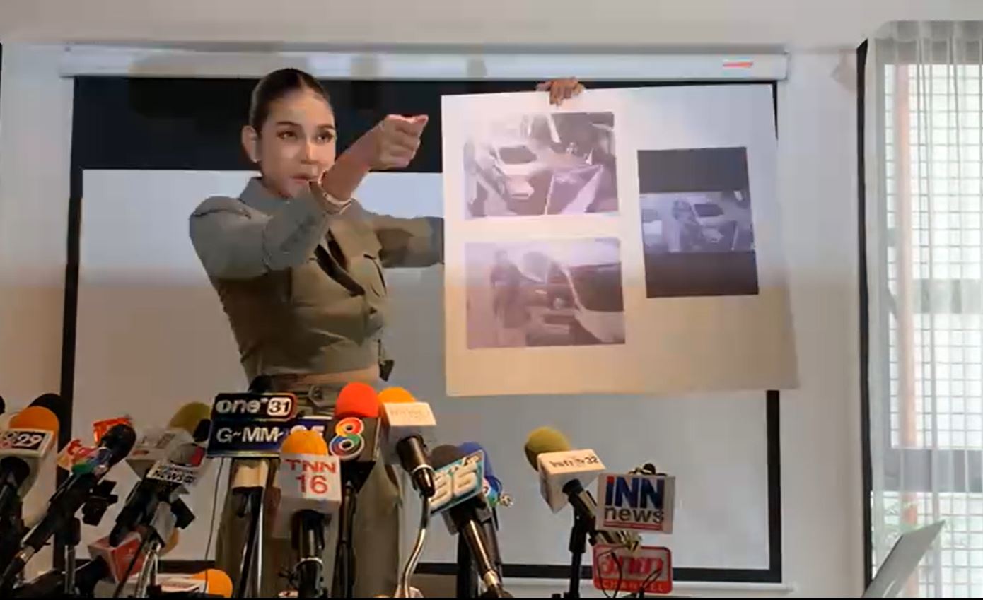 หมิว สิริลภัส ร่ำไห้ เปิดใจหลังโดนตำรวจตามเข้าห้องน้ำ ลั่นถามหาความปลอดภัย ยันเข้าเรื่องให้ถึงที่สุด หมิว สิริลภัส ร่ำไห้ เปิดใจหลังโดนตำรวจตามเข้าห้องน้ำ ลั่นถามหาความปลอดภัย ยันเข้าเรื่องให้ถึงที่สุด