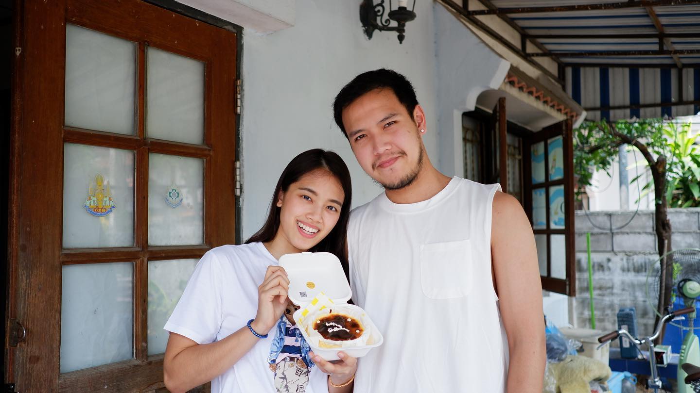 คุ้ยเรื่องส่วนตัวและล้วงลึกชีวิตแบดมินตัน 'วิว รวินดา' หญิงคู่สาวหน้าหวานจอมพลัง