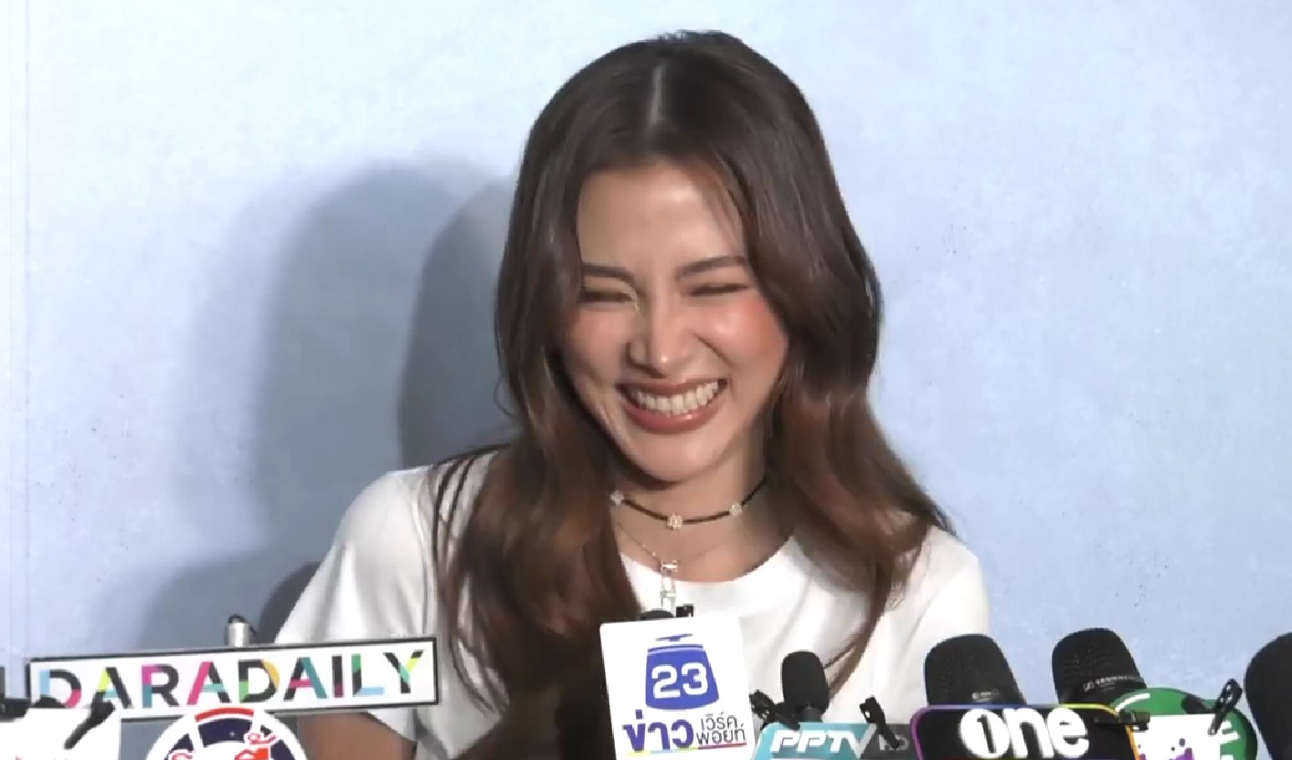 ใบเฟิร์น เขินหนัก หลุดเรียก นาย ณภัทร ว่าที่รักกลางไลฟ์