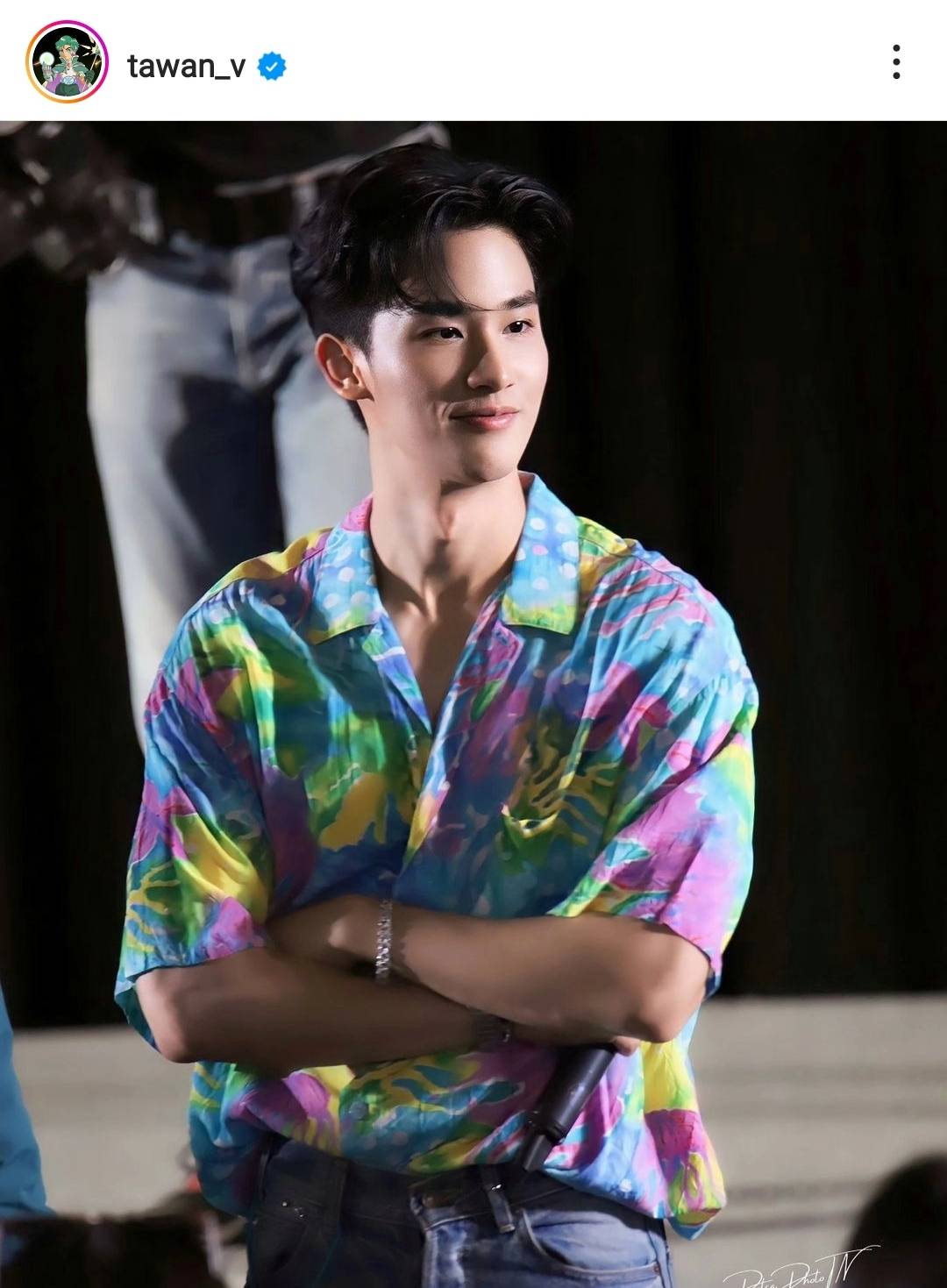 ขอบคุณที่ให้เกียรติผม ก้อง ห้วยไร่ ฝากข้อความถึง เต ตะวัน ขอบคุณที่ให้เกียรติผม ก้อง ห้วยไร่ ฝากข้อความถึง เต ตะวัน