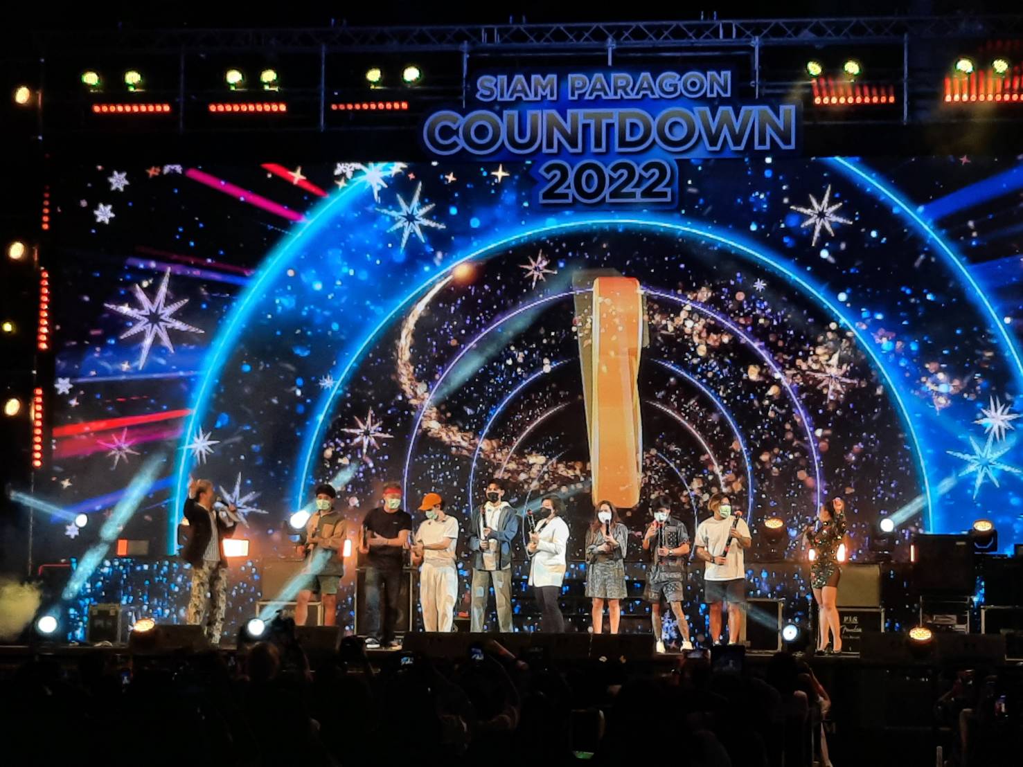 ต้อนรับปีใหม่ 2022 ด้วยบรรยากาศเคานต์ดาวน์สุดอลังการ