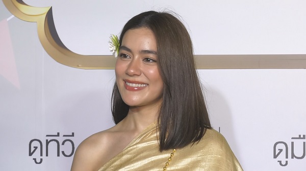 คิมเบอร์ลี่ เผยเตรียมช่วงไว้ให้แฟนคลับในงานแต่ง (มีคลิป) คิมเบอร์ลี่ เผยเตรียมช่วงไว้ให้แฟนคลับในงานแต่ง (มีคลิป)