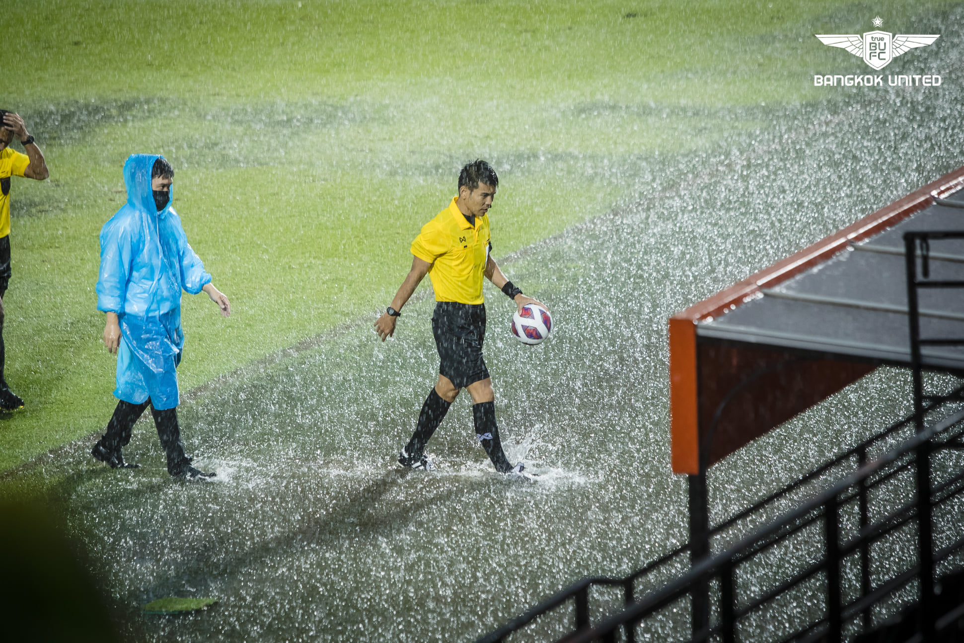 ผลบอลสดไทยลีก1 : บีจี-ขอนแก่นยูฯ , นครราชสีมา-สุพรรณฯ , ราชบุรี-ทรูบียู(เลื่อน) ผลบอลสดไทยลีก1 : บีจี-ขอนแก่นยูฯ , นครราชสีมา-สุพรรณฯ , ราชบุรี-ทรูบียู(เลื่อน)