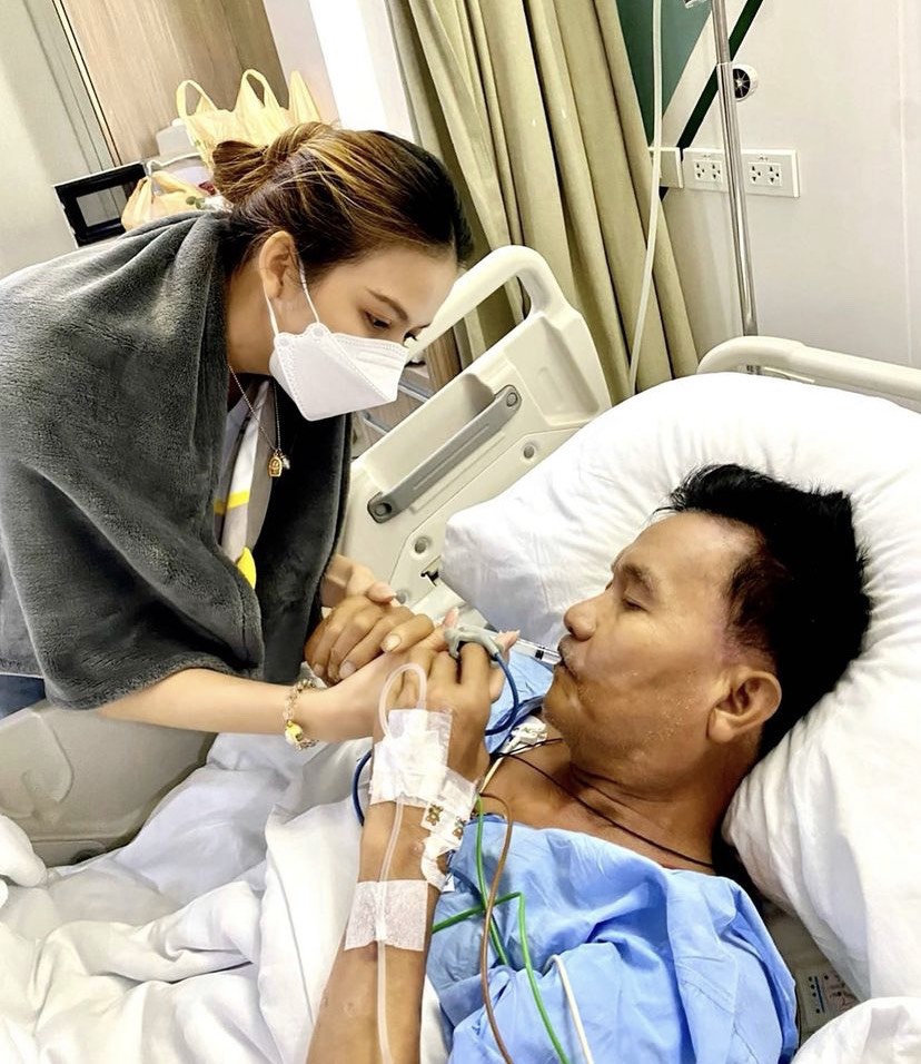 อัปเดตล่าสุด พ่อจ๊ะ นงผณี ได้กลับบ้านแล้ว นักร้องสาวขอบคุณบุคลากรทางการแพทย์ทุกคน อัปเดตล่าสุด พ่อจ๊ะ นงผณี ได้กลับบ้านแล้ว นักร้องสาวขอบคุณบุคลากรทางการแพทย์ทุกคน