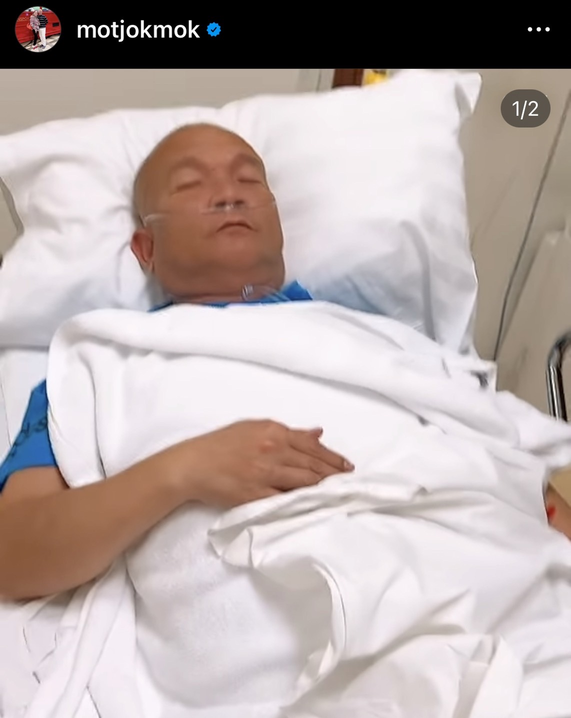 หาม หม่ำ จ๊กมก เข้าโรงพยาบาล เล่นสงกรานต์ ซี่โครงหัก 3 ซี่ หาม หม่ำ จ๊กมก เข้าโรงพยาบาล เล่นสงกรานต์ ซี่โครงหัก 3 ซี่