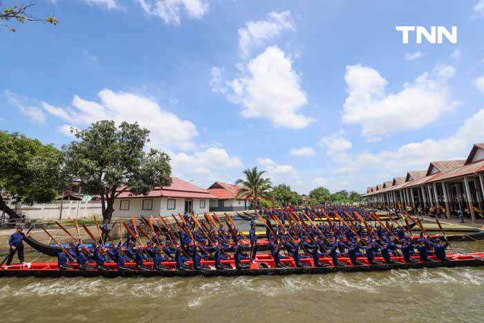 นายก ตรวจความพร้อม การจัดขบวนพยุหยาตราทางชลมารค ในการพระราชพิธีเสด็จพระราชดำเนินถวายผ้าพระกฐิน ณ วัดอรุณราชวรารามราชวรวิหาร นายก ตรวจความพร้อม การจัดขบวนพยุหยาตราทางชลมารค ในการพระราชพิธีเสด็จพระราชดำเนินถวายผ้าพระกฐิน ณ วัดอรุณราชวรารามราชวรวิหาร