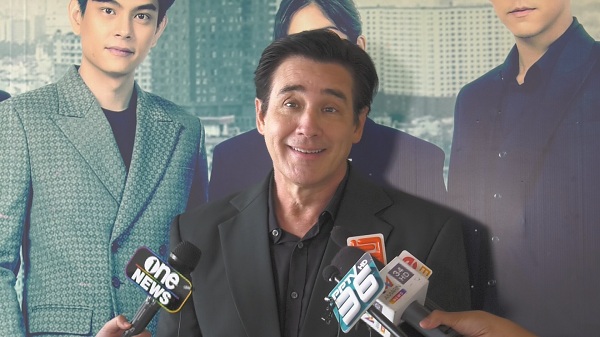 วิลลี่ แมคอินทอช พูดถึงประเด็นการเปิดหรือปิดหน้าลูก  (มีคลิป)