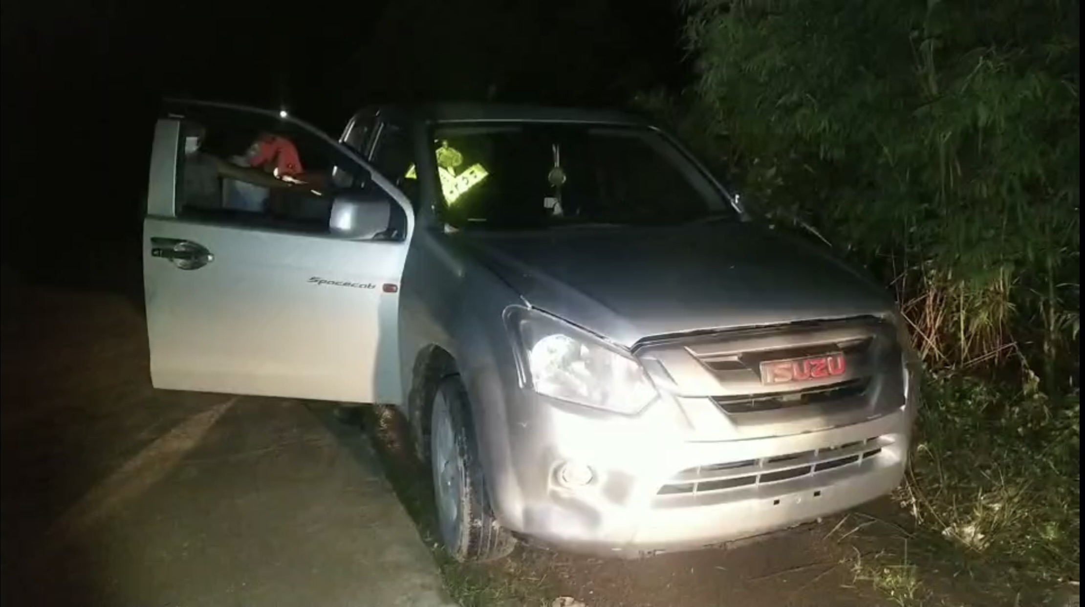 หวังตัดยกสวน! ทุเรียนราคาแพง 2 โจรเหิมออกขโมยกลางดึก หวังตัดยกสวน! ทุเรียนราคาแพง 2 โจรเหิมออกขโมยกลางดึก