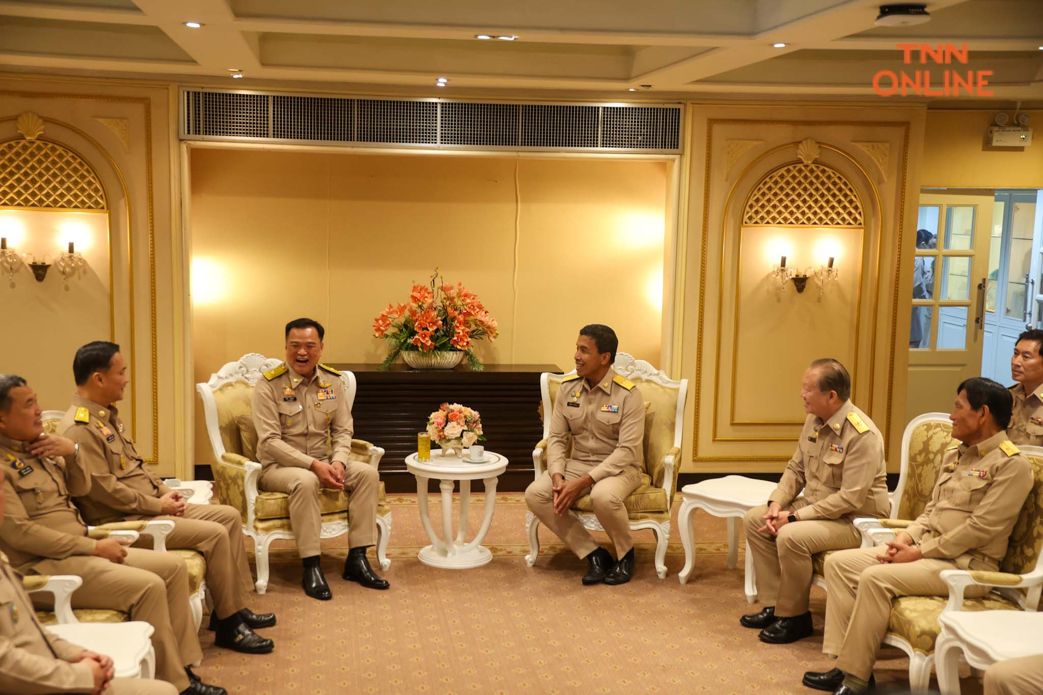 อนุทิน พบ ชัชชาติ มอบนโยบายให้กับกรุงเทพมหานคร อนุทิน พบ ชัชชาติ มอบนโยบายให้กับกรุงเทพมหานคร