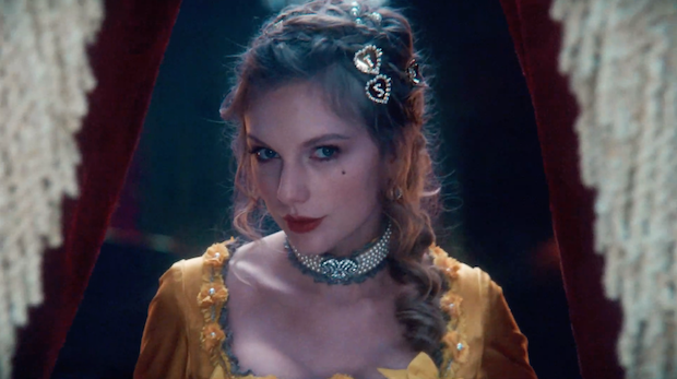 เอ็มวีใหม่ในรอบ 3 วัน!! ‘เทยเลอร์ สวิฟต์’ สุดปัง อัลบั้มใหม่ทุบสถิติทุกแพลตฟอร์ม (มีคลิป) เอ็มวีใหม่ในรอบ 3 วัน!! ‘เทยเลอร์ สวิฟต์’ สุดปัง อัลบั้มใหม่ทุบสถิติทุกแพลตฟอร์ม (มีคลิป)