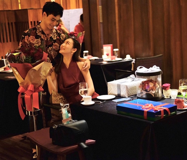 ทับทิม เดอะเฟซ ตอบแล้ว!! หลังโดนถามความสัมพันธ์แฟนหนุ่มกับ กวาง เดอะเฟซ ทับทิม เดอะเฟซ ตอบแล้ว!! หลังโดนถามความสัมพันธ์แฟนหนุ่มกับ กวาง เดอะเฟซ