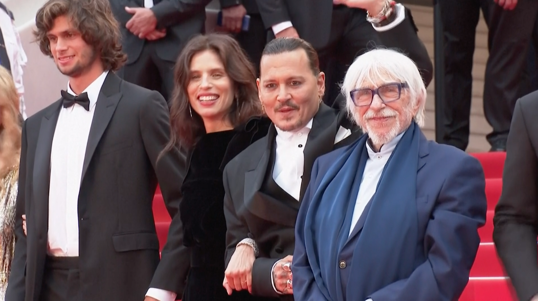 ผู้ชมปรบมือน้ำตาปริ่ม 7 นาที!! 'จอห์นนี่ เดปป์' พาหนังใหม่ Jeanne du Barry ฉายที่คานส์ ผู้ชมปรบมือน้ำตาปริ่ม 7 นาที!! 'จอห์นนี่ เดปป์' พาหนังใหม่ Jeanne du Barry ฉายที่คานส์