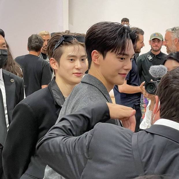 ฮอตไม่ไหว!! ‘วิน เมธวิน’ กระทบไหล่ ‘ซงคัง - แจฮยอน NCT’ ที่มิลาน (มีคลิป) ฮอตไม่ไหว!! ‘วิน เมธวิน’ กระทบไหล่ ‘ซงคัง - แจฮยอน NCT’ ที่มิลาน (มีคลิป)