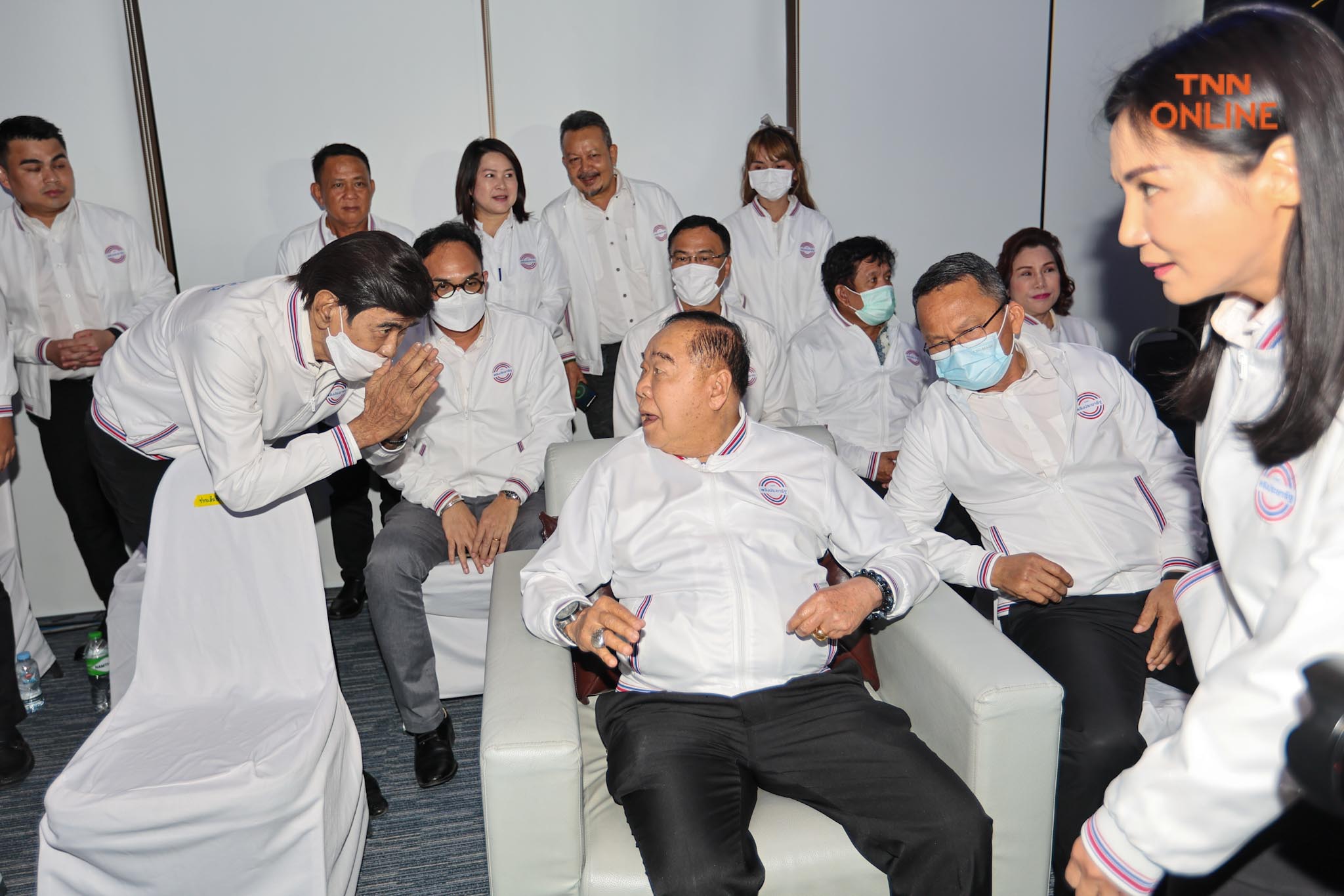 พล.อ.ประวิตรเปิดนโยบาย เพิ่มเงินบัตรสวัสดิการแห่งรัฐ 700 บาท/เดือน พล.อ.ประวิตรเปิดนโยบาย เพิ่มเงินบัตรสวัสดิการแห่งรัฐ 700 บาท/เดือน