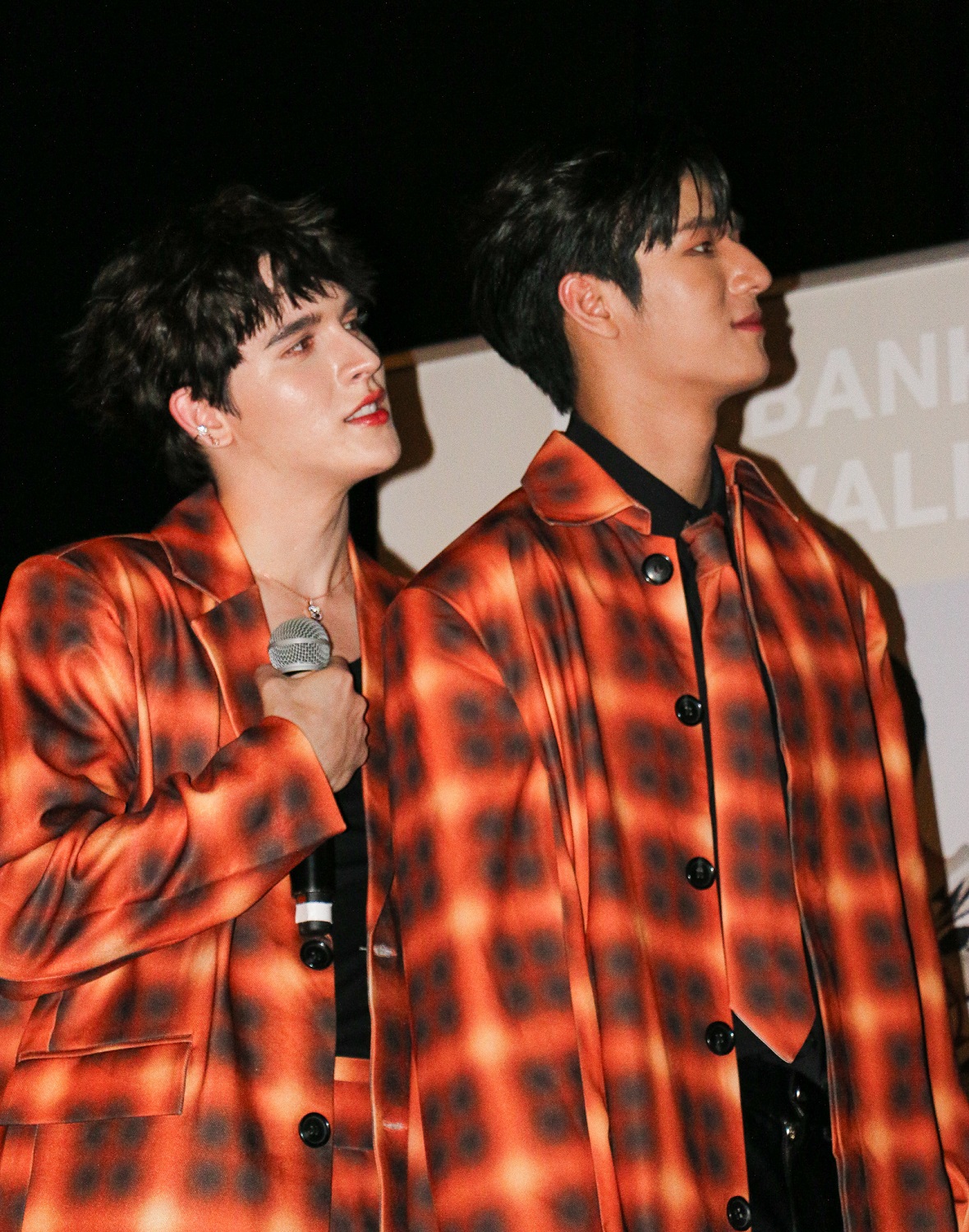 'มอส-แบงค์' เสิร์ฟฟิน!! ลัดฟ้าจัดแฟนมีตคู่ครั้งแรกที่ปารีส แฟนอินเตอร์เพียบ 'มอส-แบงค์' เสิร์ฟฟิน!! ลัดฟ้าจัดแฟนมีตคู่ครั้งแรกที่ปารีส แฟนอินเตอร์เพียบ