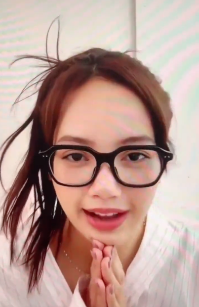 บลิงค์ไทยปริ่ม!! 'ลิซ่า' ไลฟ์สดเดี่ยวไหว้ขอบคุณ แถมได้จารึกชื่อสู่ Asian Hall of Fame บลิงค์ไทยปริ่ม!! 'ลิซ่า' ไลฟ์สดเดี่ยวไหว้ขอบคุณ แถมได้จารึกชื่อสู่ Asian Hall of Fame