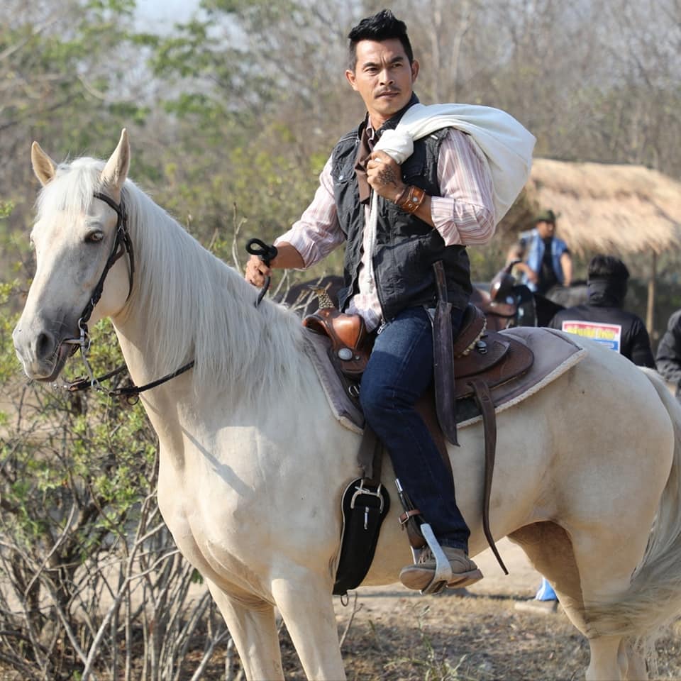 เปิดประวัติ ‘จรัญ งามดี’ ตำนานนายจันทร์หนวดเขี้ยว แห่งบ้านบางระจัน เปิดประวัติ ‘จรัญ งามดี’ ตำนานนายจันทร์หนวดเขี้ยว แห่งบ้านบางระจัน