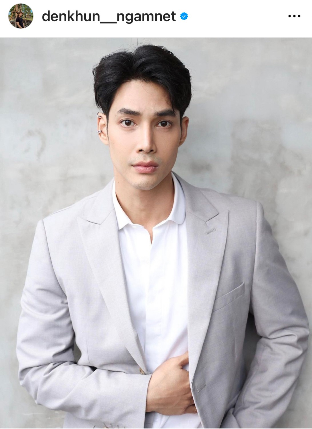 เด่นคุณ ทุ่มสุดตัว คว้าช่อดอกไม้งานแต่ง อาย-ว่านไฉ เด่นคุณ ทุ่มสุดตัว คว้าช่อดอกไม้งานแต่ง อาย-ว่านไฉ