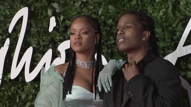 ตั้งท้องทายาทคนที่2!! ตัวแทน ‘ริฮานน่า’ ยืนยันหลังโชว์พักครึ่ง Super Bowl ตั้งท้องทายาทคนที่2!! ตัวแทน ‘ริฮานน่า’ ยืนยันหลังโชว์พักครึ่ง Super Bowl