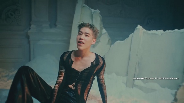 งานแต่งเพลงรุม “ทอย ธันวา”  เจ้าตัวเผยรับน้อยเพราะขี้เกียจ  (มีคลิป)