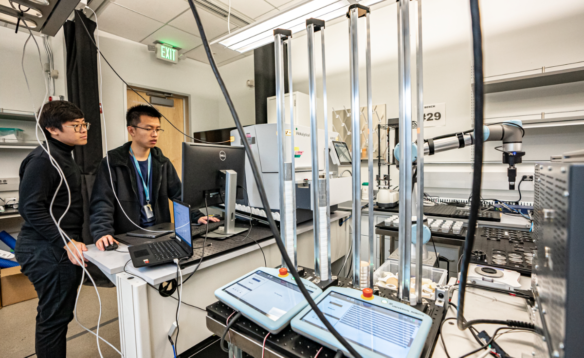 ห้องทดลองปัญญาประดิษฐ์ ทำงานทดลองเร็วกว่ามนุษย์ 100 เท่า ! ห้องทดลองปัญญาประดิษฐ์ ทำงานทดลองเร็วกว่ามนุษย์ 100 เท่า !