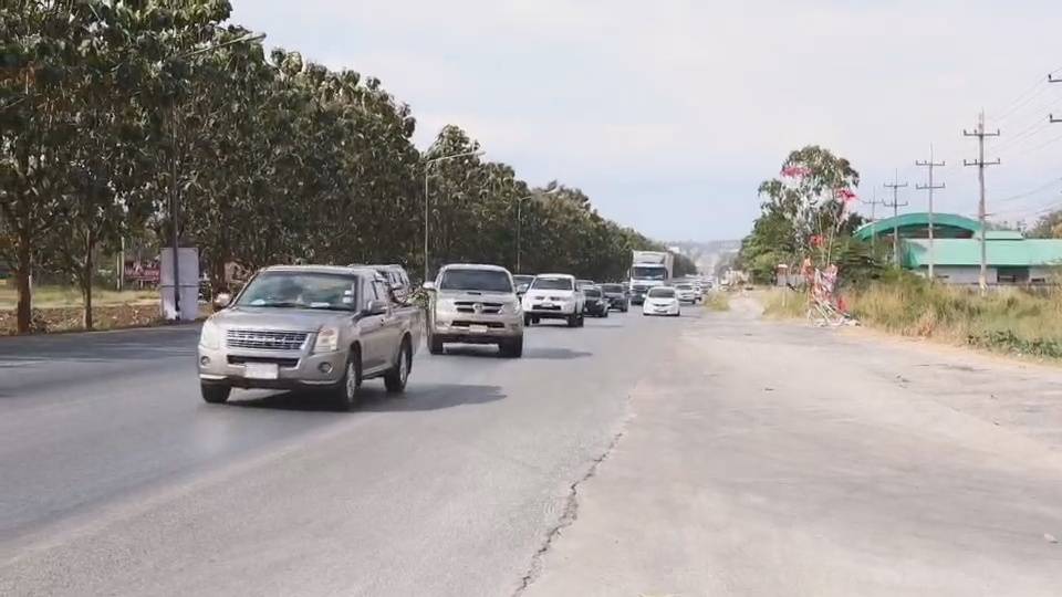 เปิดภาพจราจร ถ.มิตรภาพ รถหนาแน่น หลัง ปชช.แห่เดินทางกลับภูมิลำเนา