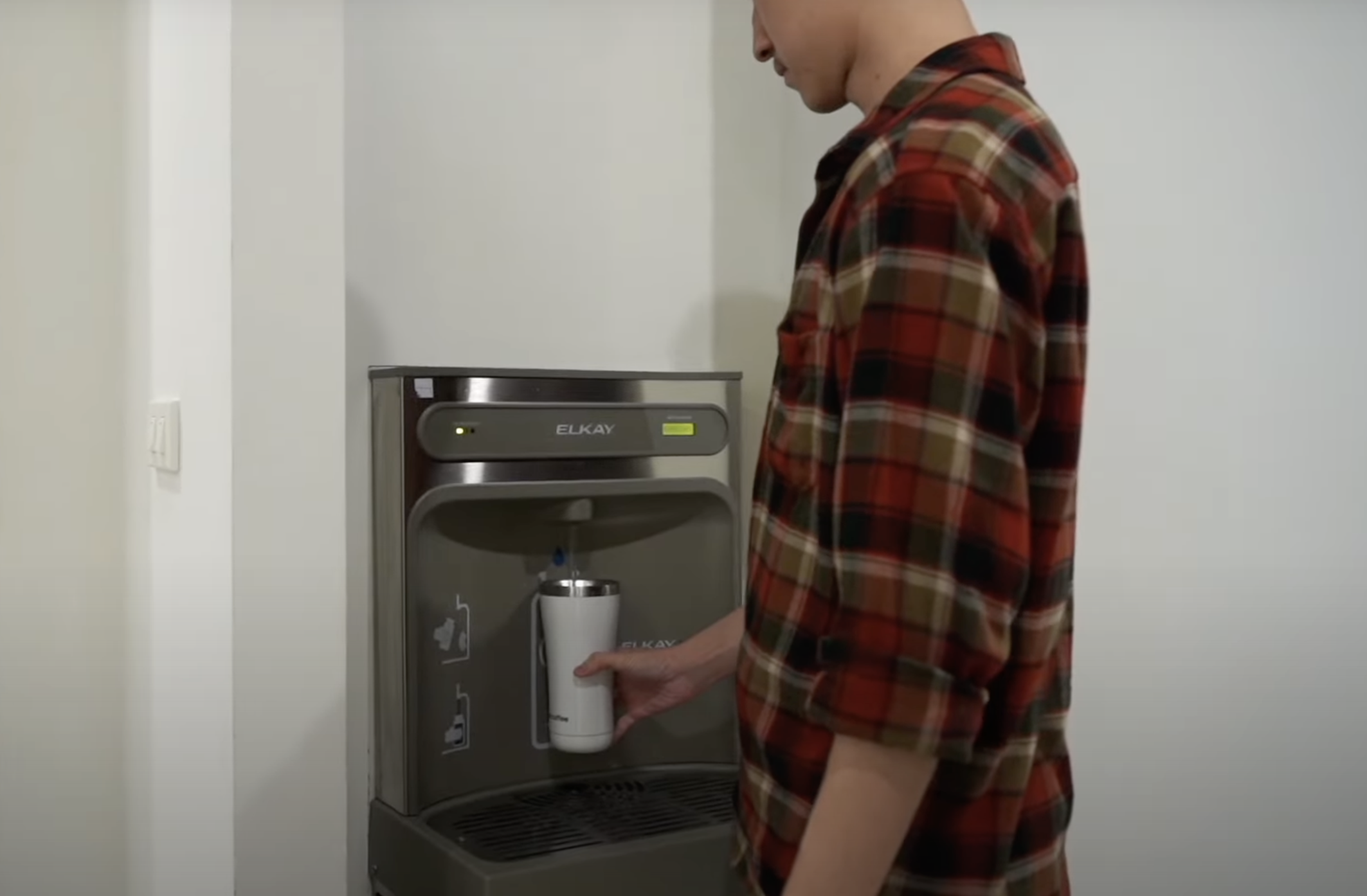 รู้จัก RO Water สุดยอดเครื่องกรองน้ำ กรองละเอียด แบคทีเรียไม่เหลือ